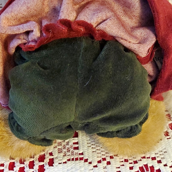 Boyd's Bailey Christmas Bear - Picture 8 of 12